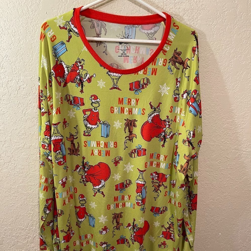 NWOT The Grinch Pajama Set (Top and Bottom)